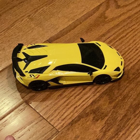 Yellow Toy Lamborghini - Picture 4 of 7